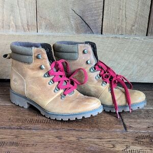 Timberland Tan Leather Boots with Red Laces